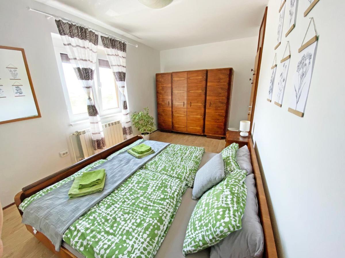 Ferienwohnung Apartma Jancic Dobrovo Exterior foto